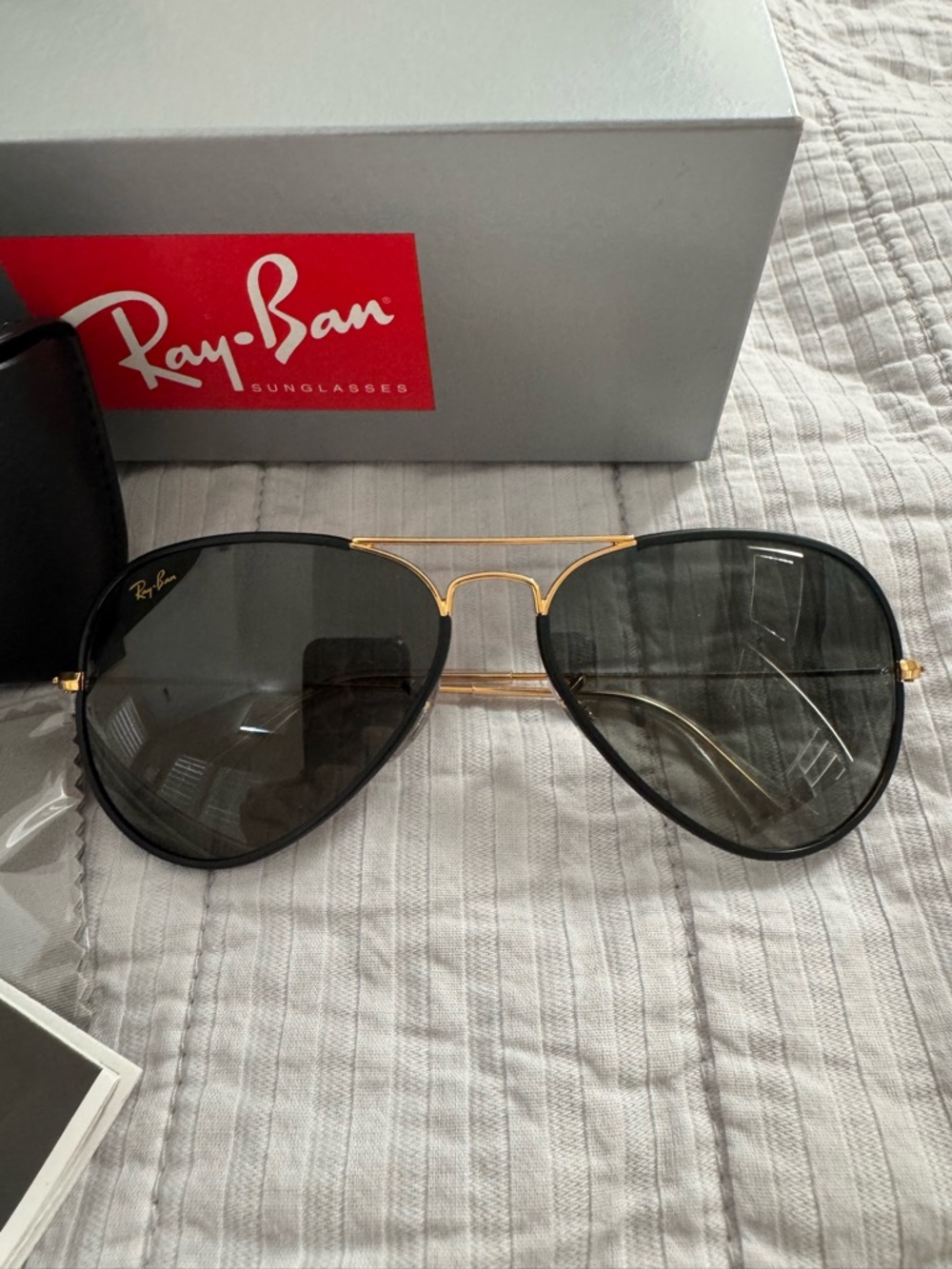 Ray-Ban Black & Gold Aviator Sunglasses
